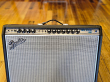 Load image into Gallery viewer, Fender '68 Reissue Twin Reverb