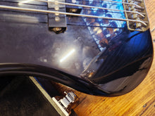 Load image into Gallery viewer, Fender Japan Precision Boxer-Series 1986