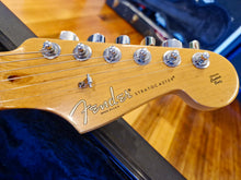 Load image into Gallery viewer, Fender USA Standard 2015 - Refinished