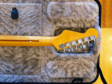 Load image into Gallery viewer, 1983 Dan Smith Era Fender Stratocaster - Black