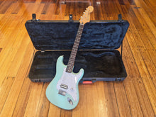 Load image into Gallery viewer, Fender Tom Delonge Stratocaster - 2002