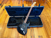 Load image into Gallery viewer, Fender Stratocaster