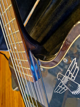 Load image into Gallery viewer, Epiphone Thunderbird Pro 5