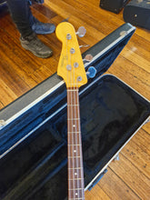 Load image into Gallery viewer, Fender 62' Japanese Reissue
