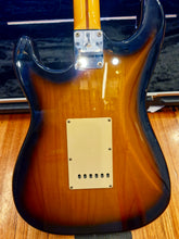 Load image into Gallery viewer, Fender American Vintage '57 Reissue Stratocaster - 1994/1995