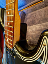 Load image into Gallery viewer, Fender USA Standard Stratocaster 2010 – Custom Heavy Orange Candy Metal Flake Burst