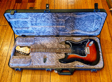 Load image into Gallery viewer, Fender USA Standard Stratocaster 2010 – Custom Heavy Orange Candy Metal Flake Burst