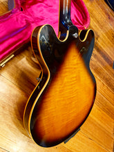 Load image into Gallery viewer, 1993 Gibson ES-335 – Vintage “Good Wood” Era