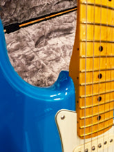 Load image into Gallery viewer, FENDER AMERICAN PROFESSIONAL II