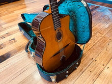 Load image into Gallery viewer, Gitane DG-250 Gypsy Jazz