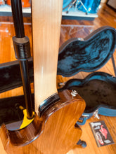 Load image into Gallery viewer, Vertigo model A