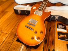 Load image into Gallery viewer, Gibson Les Paul standard plus