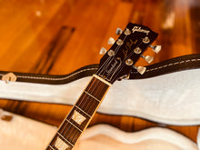 Load image into Gallery viewer, Gibson Les Paul standard plus