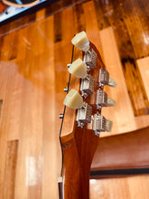 Load image into Gallery viewer, Gibson Les Paul Tribute Gold top