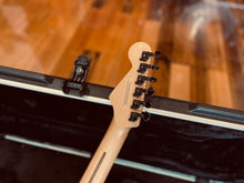 Load image into Gallery viewer, Charvel Pro-Mod So-Cal Style 1