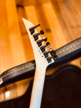 Load image into Gallery viewer, Jackson JS12