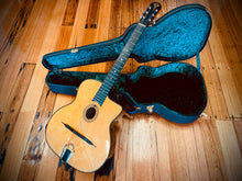 Load image into Gallery viewer, Gitane DG-250 Gypsy Jazz