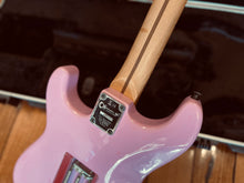 Load image into Gallery viewer, Charvel Pro-Mod So-Cal Style 1