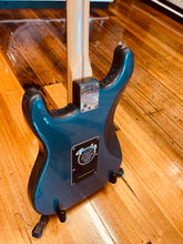Load image into Gallery viewer, Fender American Standard Stratocaster