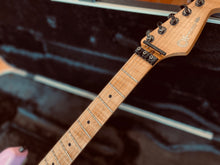 Load image into Gallery viewer, Charvel Pro-Mod So-Cal Style 1