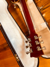 Load image into Gallery viewer, Gibson Les Paul standard plus