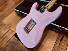 Load image into Gallery viewer, Charvel Pro-Mod So-Cal Style 1