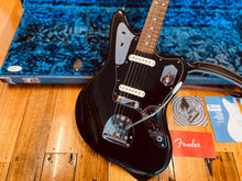 Load image into Gallery viewer, Fender Johnny Marr Signature Jaguar