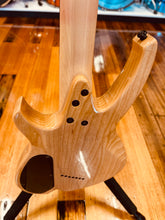 Load image into Gallery viewer, Ormsby Futura GTR 7