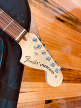 Load image into Gallery viewer, Fender American standard