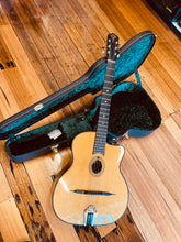 Load image into Gallery viewer, Gitane DG-250 Gypsy Jazz