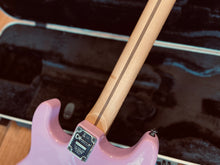 Load image into Gallery viewer, Charvel Pro-Mod So-Cal Style 1