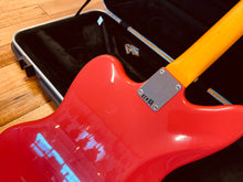 Load image into Gallery viewer, Fender Classic Series '60s Jaguar