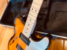 Load image into Gallery viewer, Squier Paranormal Cabronita