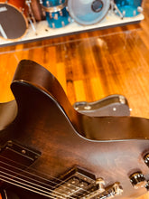 Load image into Gallery viewer, Gibson 'LPJ' Les Paul