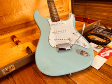 Load image into Gallery viewer, Fender NOS custom shop 1960