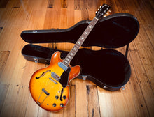 Load image into Gallery viewer, Gibson ES-330 (1969)