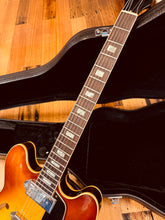 Load image into Gallery viewer, Gibson ES-330 (1969)