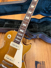 Load image into Gallery viewer, Tokai Love Rock Gold Top – P90