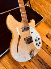 Load image into Gallery viewer, Rickenbacker 2002 Maple Glow 360/12