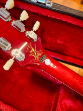 Load image into Gallery viewer, Epiphone Les Paul Slash Signature model