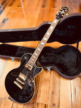 Load image into Gallery viewer, Epiphone Les Paul Custom
