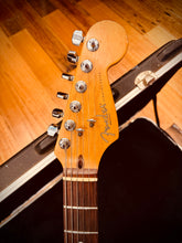 Load image into Gallery viewer, Fender Standard Stratocaster 1995 - Electric Blue