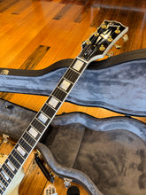 Load image into Gallery viewer, Gibson Les Paul Custom shop 2021 - Alpine White