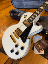 Load image into Gallery viewer, Gibson Les Paul Custom shop 2021 - Alpine White