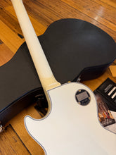 Load image into Gallery viewer, Gibson Les Paul Custom shop 2021 - Alpine White
