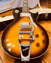 Load image into Gallery viewer, Gibson 2009 Florentine Les Paul