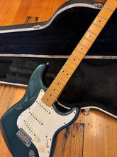 Load image into Gallery viewer, Fender Stratocaster 1984