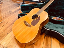 Load image into Gallery viewer, Maton CW-100