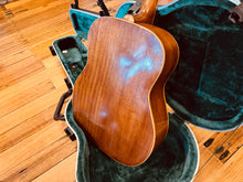 Load image into Gallery viewer, Maton CW-100