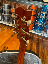 Load image into Gallery viewer, Maton Custom Shop Flatpicker